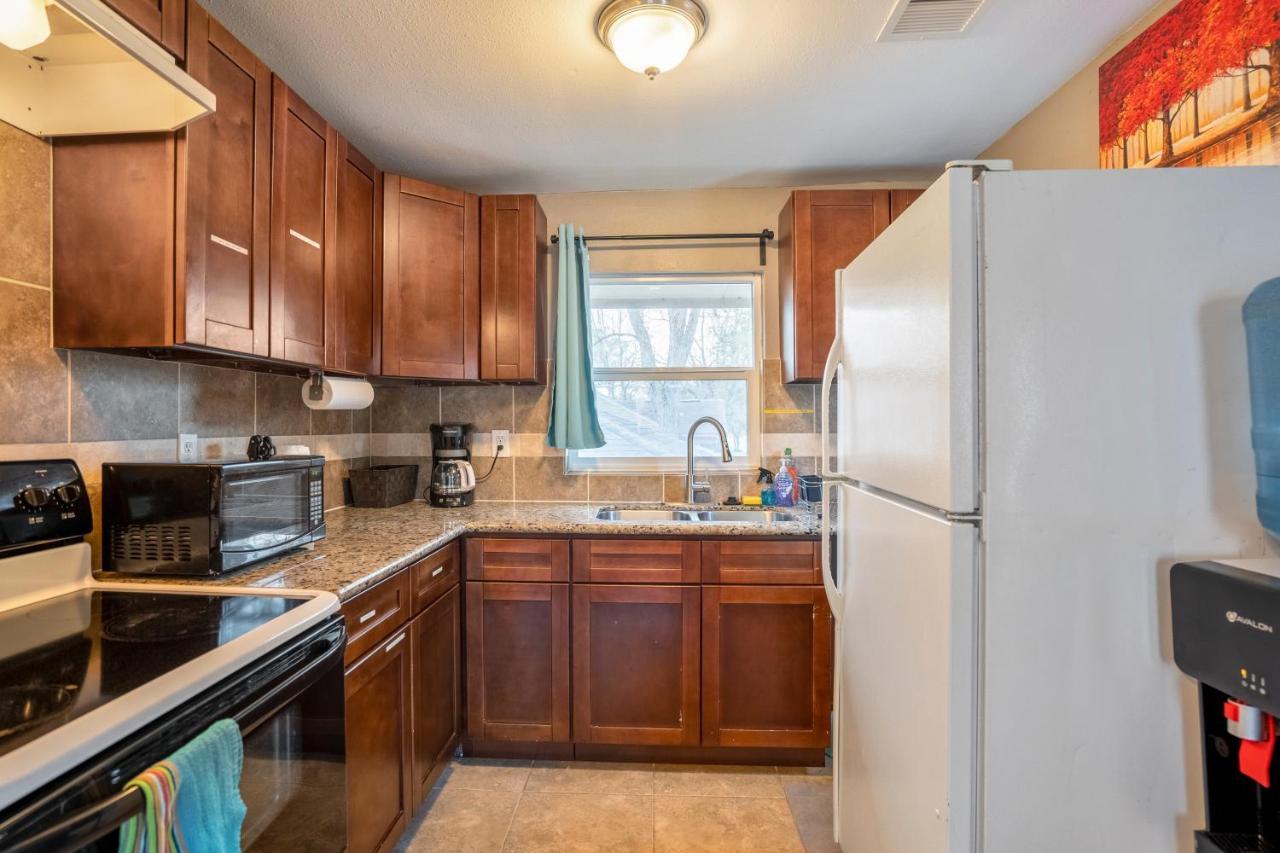 East Downtown Bungalow ヒューストン エクステリア 写真